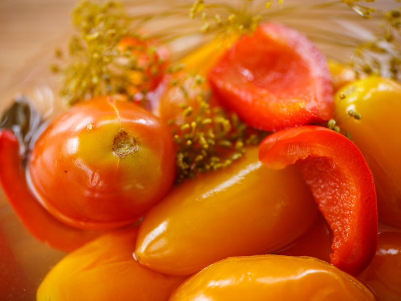 Marynowane pomidory w zalewie octowej